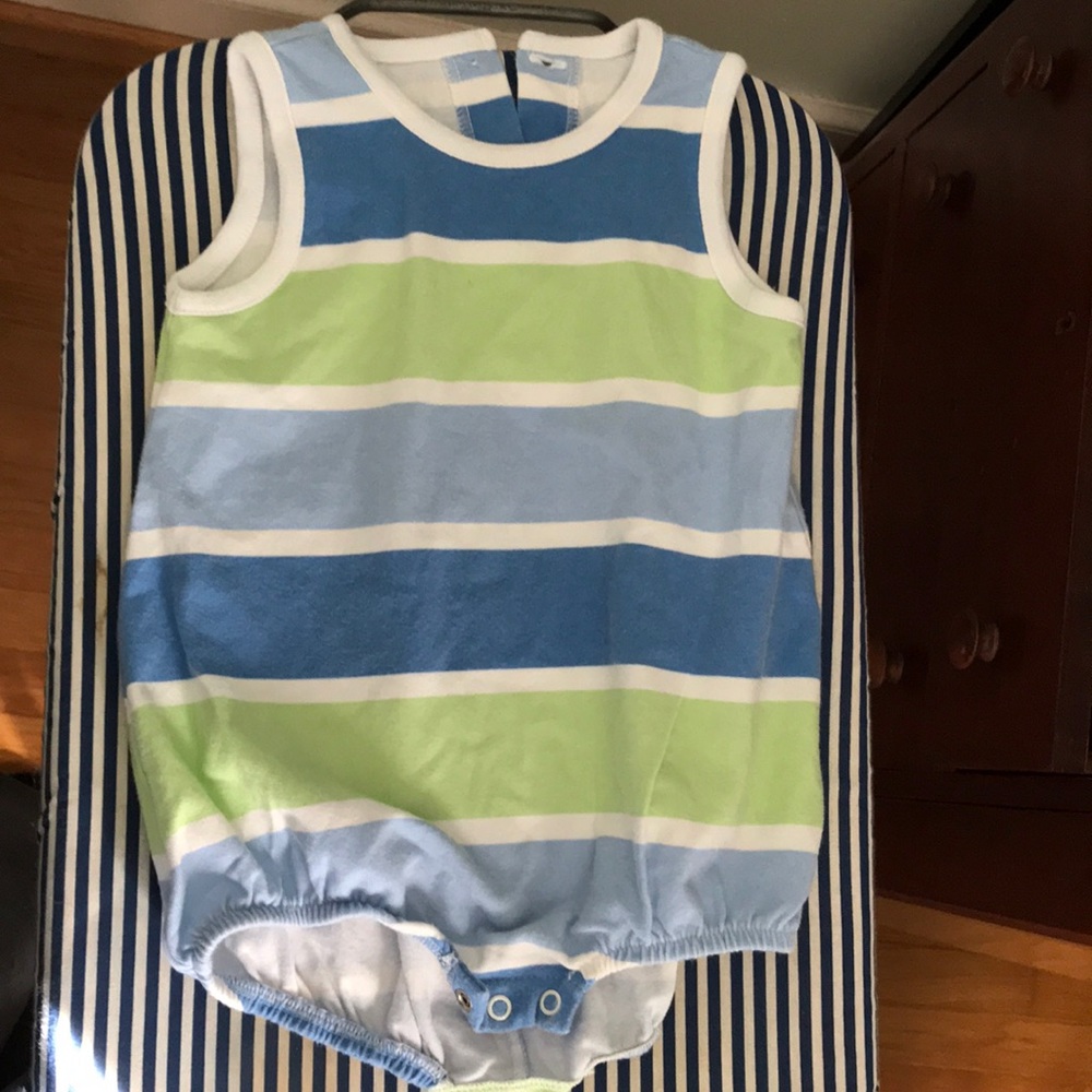 Kelly’s Kids 18 m knit one piece